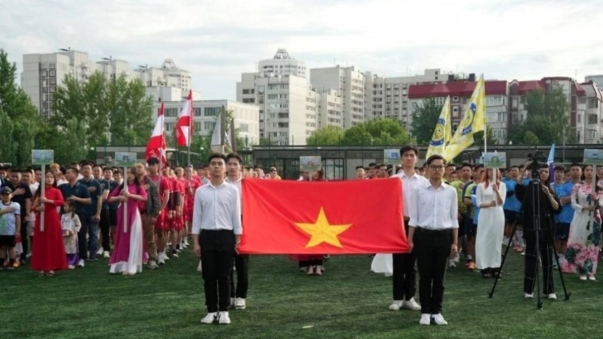 Vietnamese expatriates in Russia hold football tournament